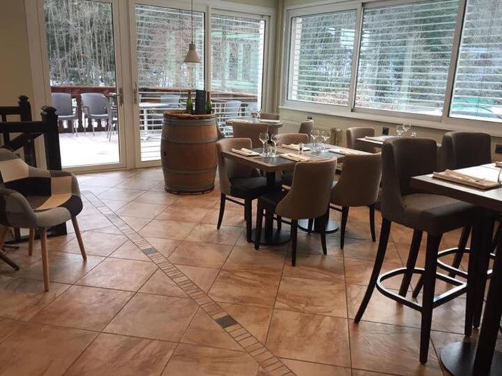 Hotel Restaurant Au Floridor Thann Esterno foto